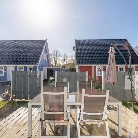 Vakantiehuis Alluring Holiday In With Sauna *